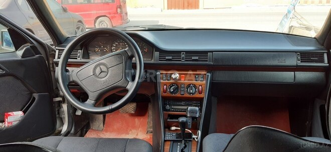 Mercedes E 280 1995, 3,566,666 km - 2.8 л - Bakı