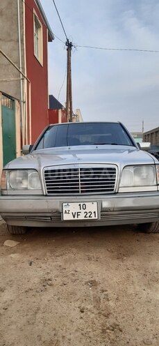 Mercedes E 280 1995, 3,566,666 km - 2.8 л - Bakı