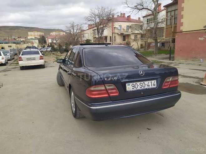 Mercedes E 240 2000, 239,528 km - 2.6 л - Qəbələ