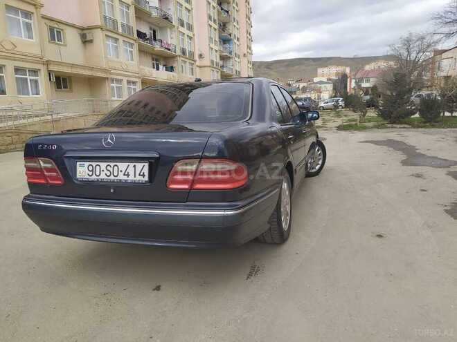 Mercedes E 240 2000, 239,528 km - 2.6 л - Qəbələ