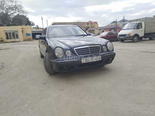 Mercedes E 240 2000, 239,528 km - 2.6 л - Qəbələ