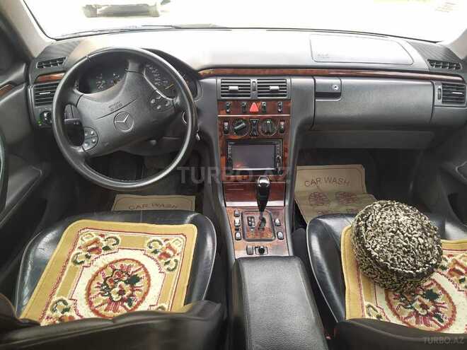 Mercedes E 240 2000, 239,528 km - 2.6 л - Qəbələ