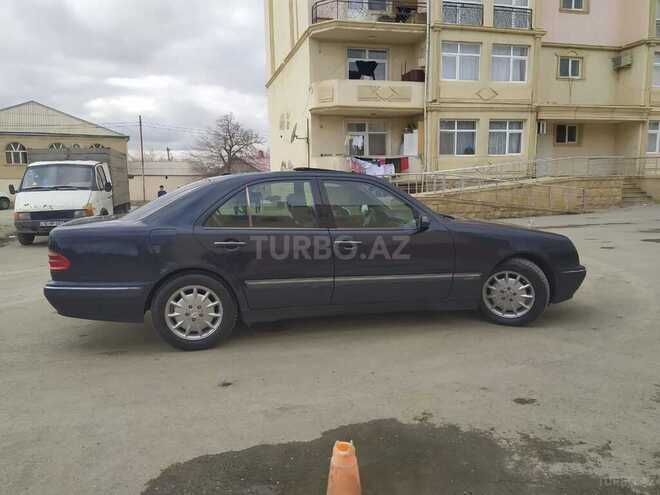 Mercedes E 240 2000, 239,528 km - 2.6 л - Qəbələ
