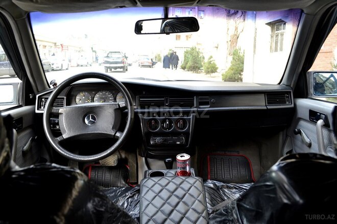 Mercedes 190 1991, 323,000 km - 2.3 l - Bakı