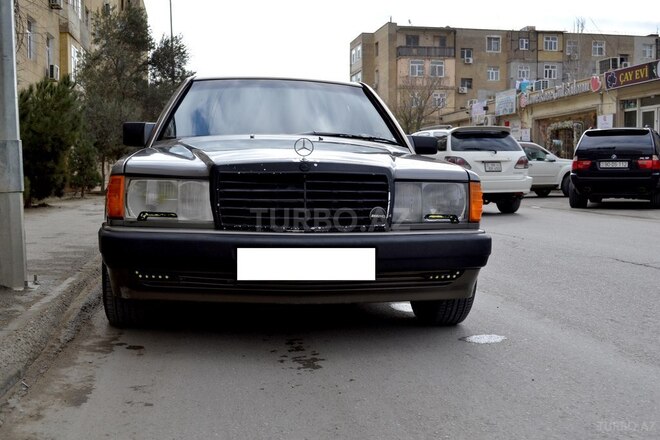 Mercedes 190 1991, 323,000 km - 2.3 l - Bakı