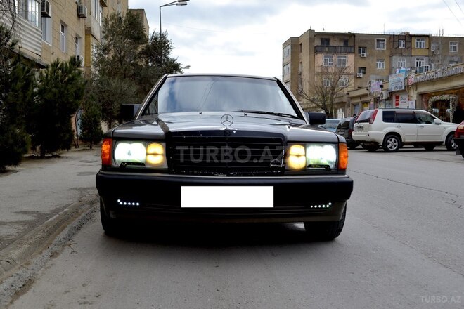 Mercedes 190 1991, 323,000 km - 2.3 l - Bakı