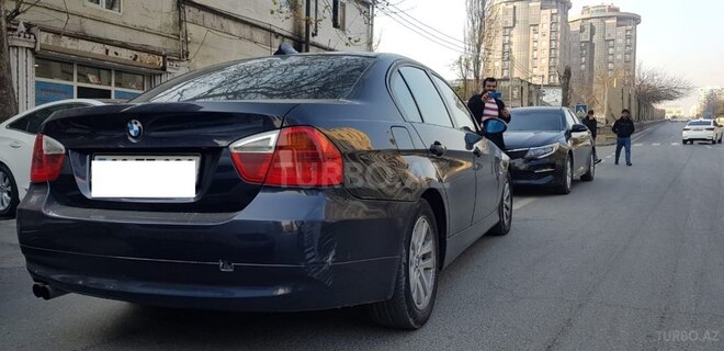 BMW 325 2006, 300,000 km - 2.5 l - Bakı
