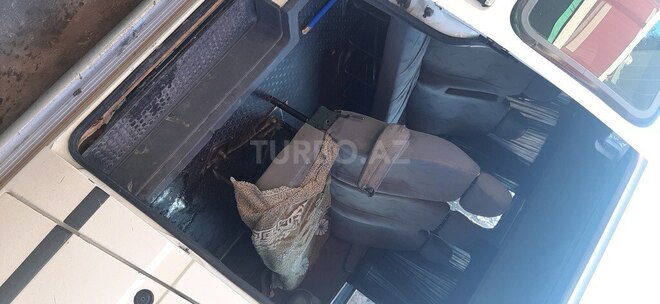 Ford Transit 1998, 335,465 km - 0.3 l - Şəki