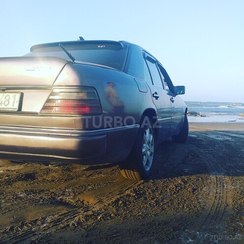 Mercedes E 250 1991, 1,000,000 km - 0.3 л - Bakı