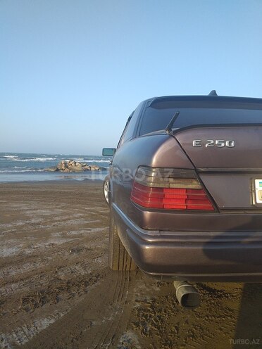 Mercedes E 250 1991, 1,000,000 km - 0.3 л - Bakı