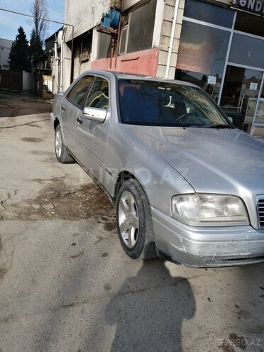 Mercedes C 180 1995, 300,000 km - 1.8 l - Bakı