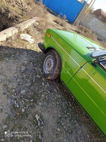 LADA (VAZ) 2106 1979, 300,000 km - 0.2 л - Salyan