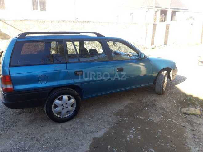 Opel Astra 1993, 400,000 km - 2.0 l - Sumqayıt
