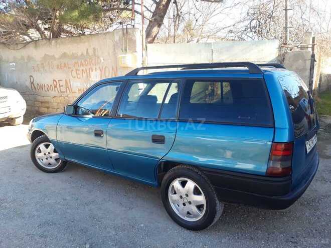 Opel Astra 1993, 400,000 km - 2.0 l - Sumqayıt