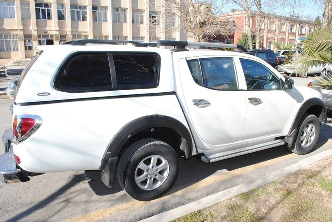 Mitsubishi L200 2014, 115,000 km - 2.7 л - Bərdə
