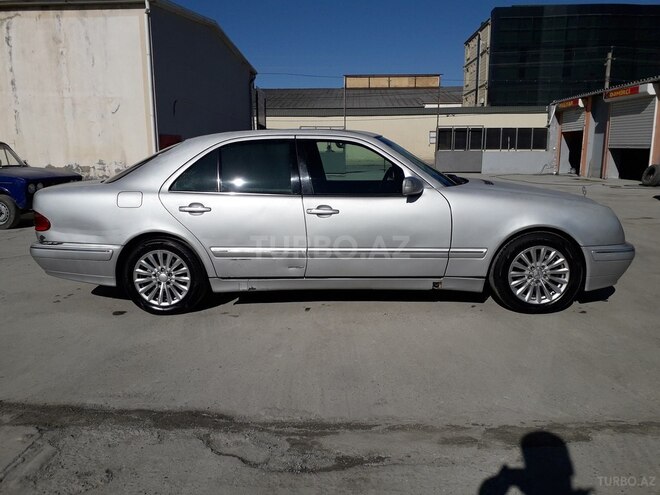 Mercedes E 220 2000, 485,041 km - 2.2 l - Bakı