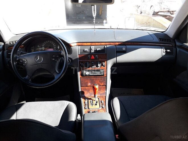 Mercedes E 220 2000, 485,041 km - 2.2 l - Bakı