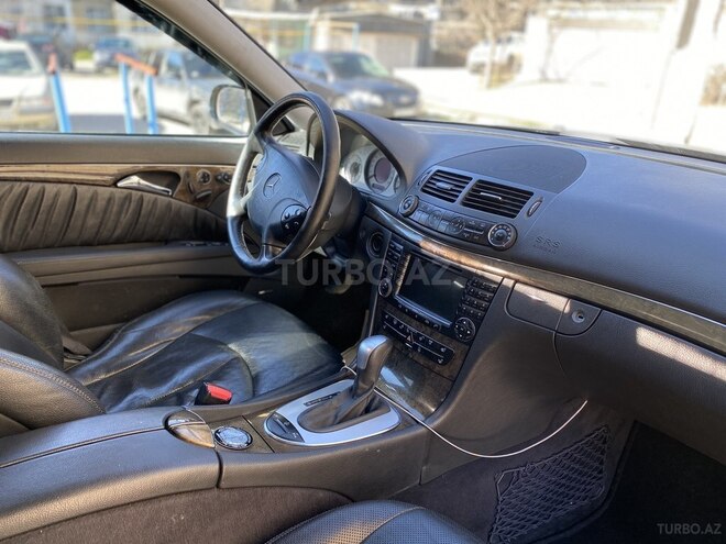 Mercedes E 350 2005, 273,000 km - 3.5 л - Bakı
