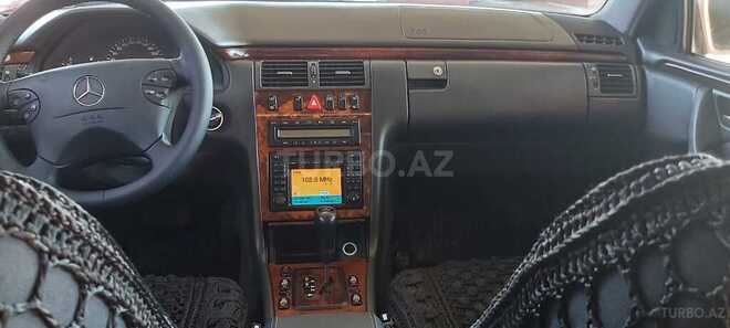Mercedes E 270 2000, 273,000 km - 2.7 l - Bərdə