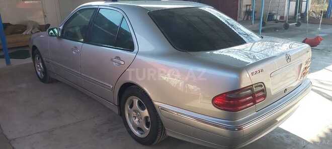 Mercedes E 270 2000, 273,000 km - 2.7 l - Bərdə
