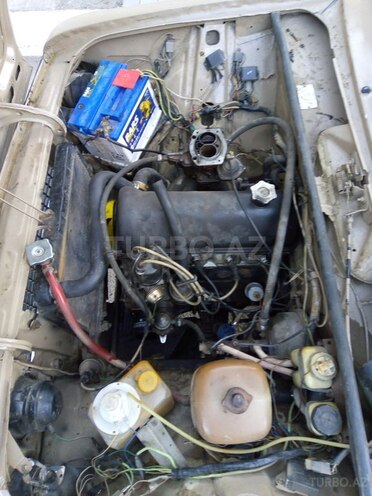 LADA (VAZ) 2106 1986, 250,000 km - 1.6 л - Tovuz