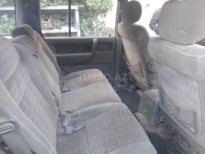 Opel  1995, 4,560,000 km - 3.0 l - Bakı