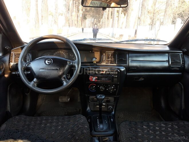 Opel Vectra 1997, 253,000 km - 1.8 l - Sumqayıt