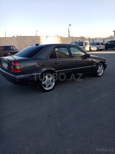 Mercedes C 180 1995, 230,000 km - 1.8 l - Bakı