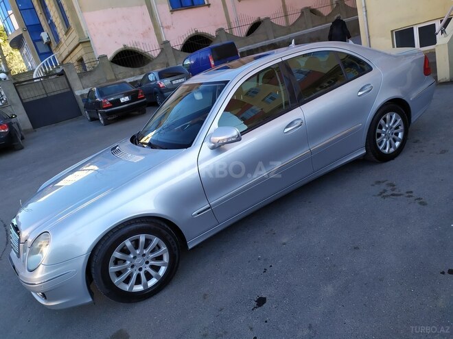 Mercedes E 200 2006, 295,000 km - 2.2 l - Bakı