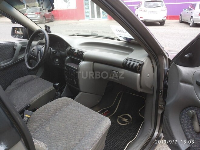 Opel Astra 1992, 311,200 km - 1.4 l - Bakı