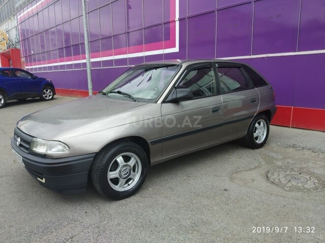 Opel Astra 1992, 311,200 km - 1.4 l - Bakı