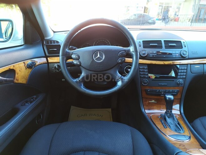 Mercedes E 200 2006, 295,000 km - 2.2 l - Bakı