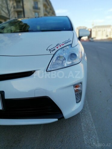 Toyota Prius 2013, 110,000 km - 1.8 l - Bakı