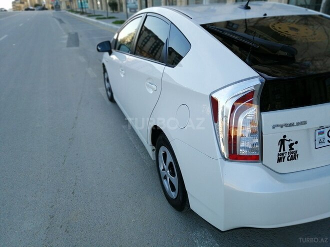 Toyota Prius 2013, 110,000 km - 1.8 l - Bakı