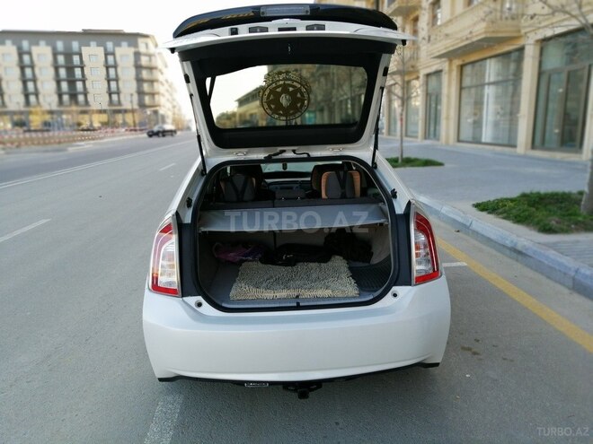 Toyota Prius 2013, 110,000 km - 1.8 l - Bakı