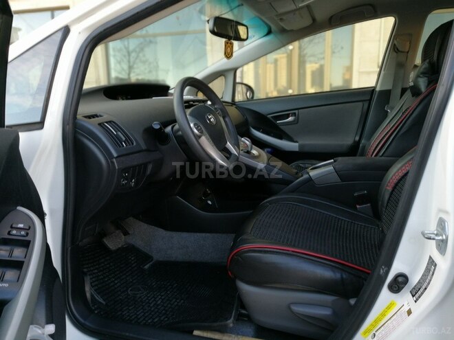 Toyota Prius 2013, 110,000 km - 1.8 l - Bakı