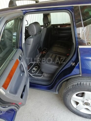 Volkswagen Touareg 2004, 242,724 km - 3.2 l - Zaqatala