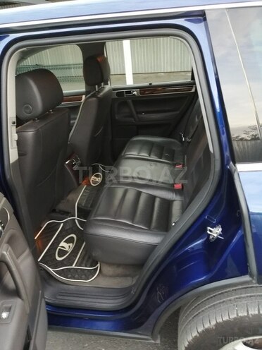 Volkswagen Touareg 2004, 242,724 km - 3.2 l - Zaqatala