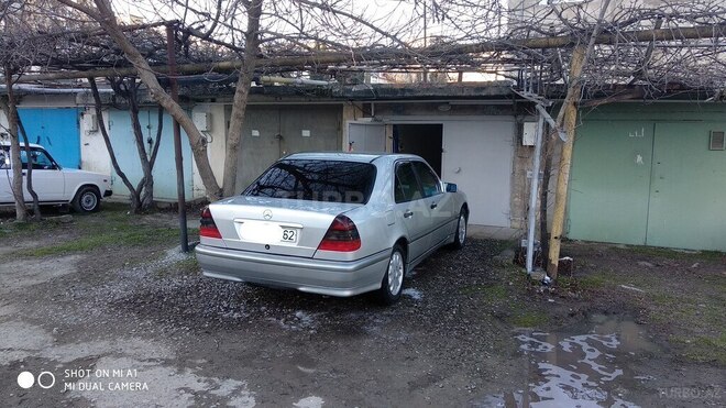 Mercedes C 180 1999, 257,000 km - 1.8 l - Bakı