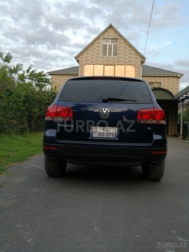 Volkswagen Touareg 2004, 242,724 km - 3.2 l - Zaqatala