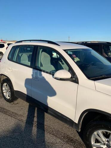 Volkswagen Tiguan 2012, 160,000 km - 0.2 л - Bakı