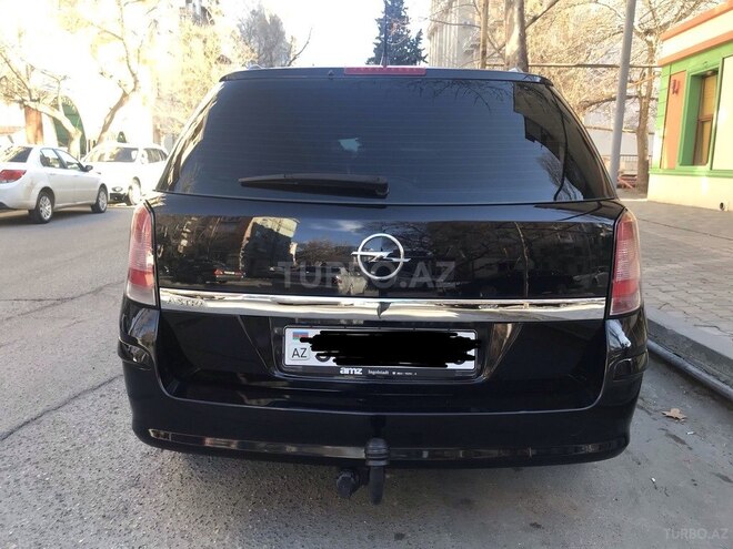 Opel Astra 2007, 242,000 km - 1.4 л - Bakı