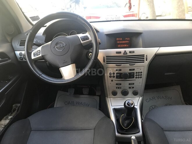 Opel Astra 2007, 242,000 km - 1.4 л - Bakı