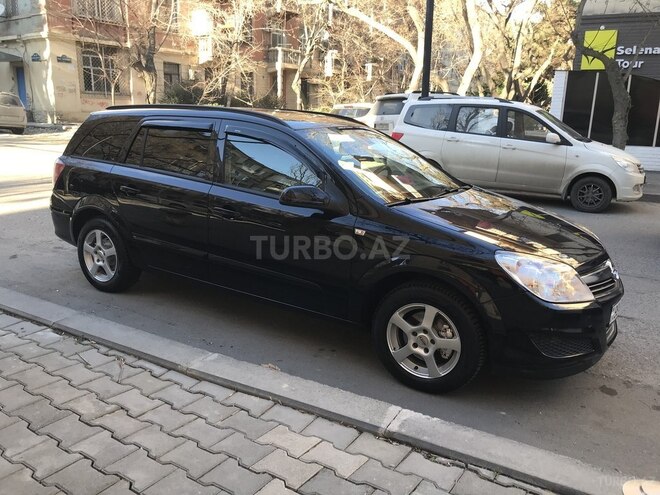 Opel Astra 2007, 242,000 km - 1.4 л - Bakı