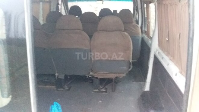 Ford Transit 2002, 285,396 km - 2.5 л - Quba