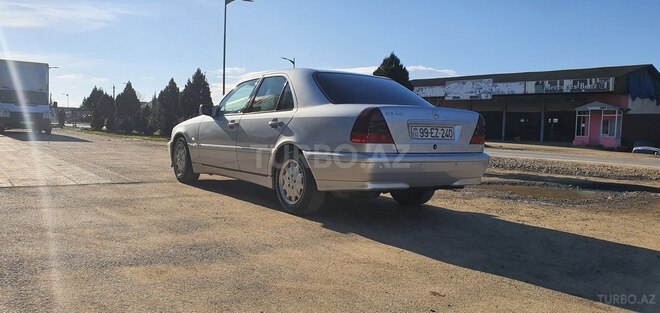 Mercedes C 240 2000, 123,626 km - 2.4 l - Masallı