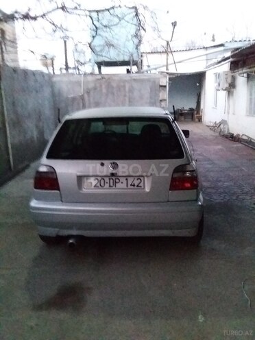 Volkswagen Golf 1997, 240,430 km - 1.6 l - Gəncə