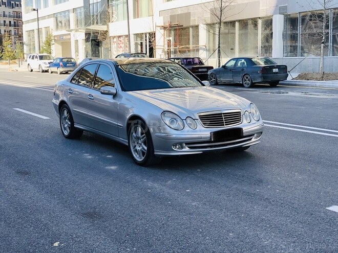 Mercedes E 220 2004, 275,000 km - 2.2 l - Bakı