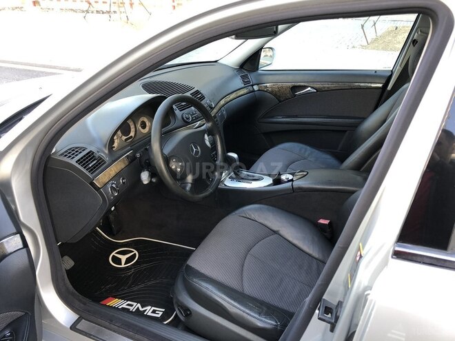 Mercedes E 220 2004, 275,000 km - 2.2 l - Bakı