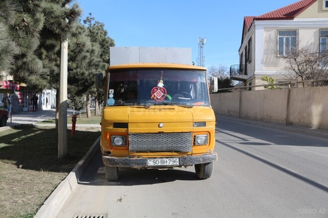 Mercedes 408 D 1984, 465,000 km - 2.4 l - Bakı